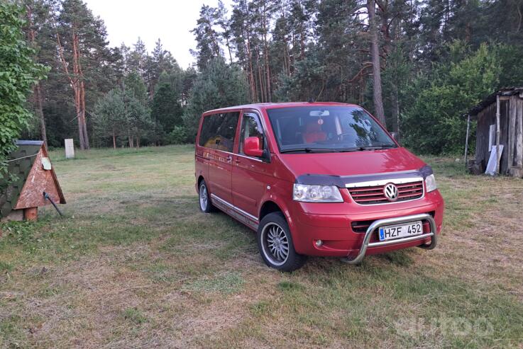 Volkswagen Multivan T5 Minivan