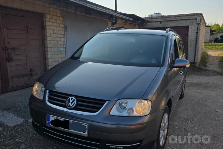 Volkswagen Touran 1 generation Minivan
