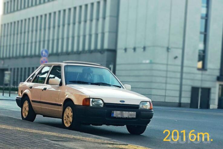 Ford Escort 4 generation Hatchback 5-doors