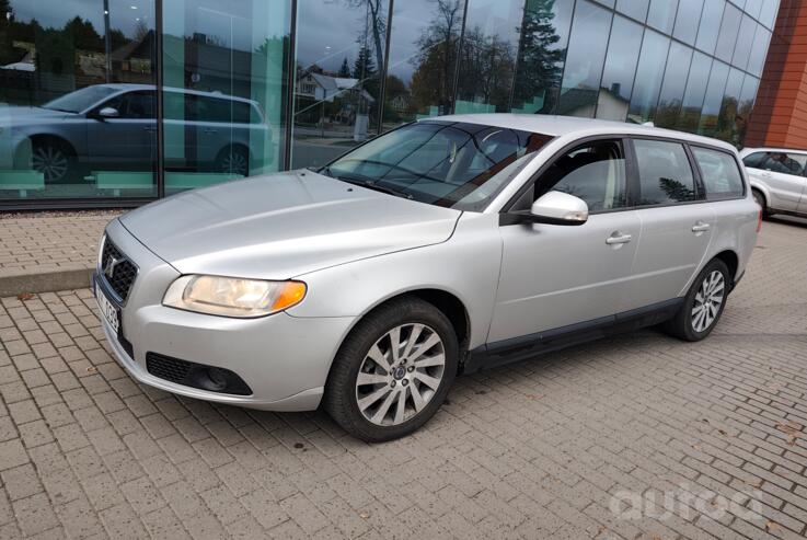Volvo V70 2 generation [restyling] R wagon 5-doors
