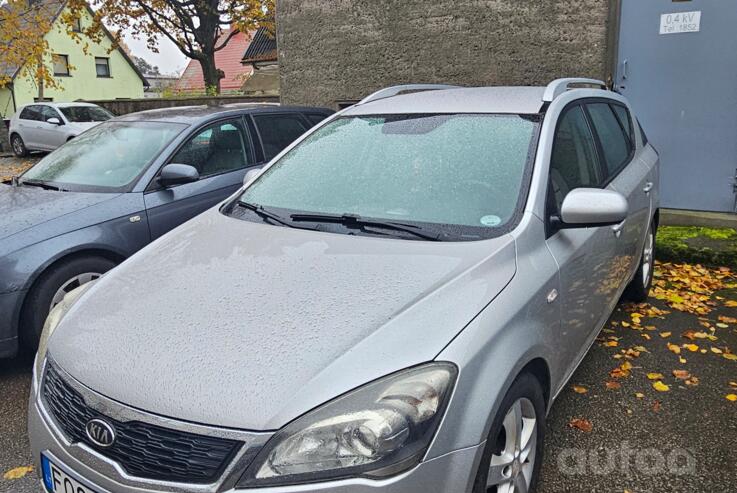 Kia Cee'd 1 generation Hatchback 5-doors