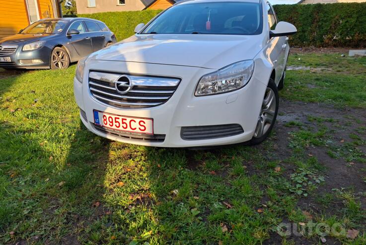 Opel Insignia A Sports Tourer OPC wagon 5-doors