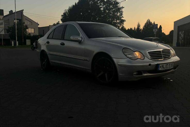 Mercedes-Benz C-Class W203/S203/CL203 Sedan 4-doors