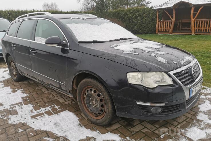 Volkswagen Passat B6 wagon 5-doors