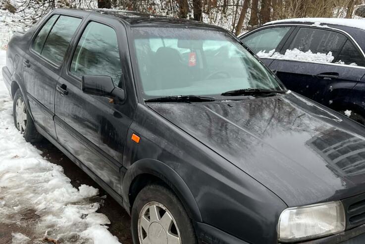 Volkswagen Vento 1 generation Sedan
