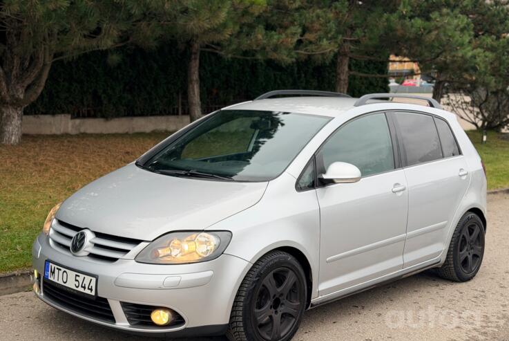 Volkswagen Golf Plus 1 generation