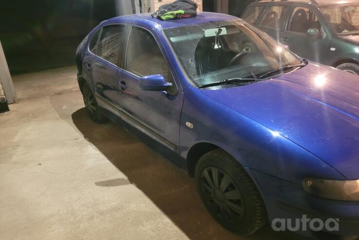 SEAT Leon 1 generation Hatchback