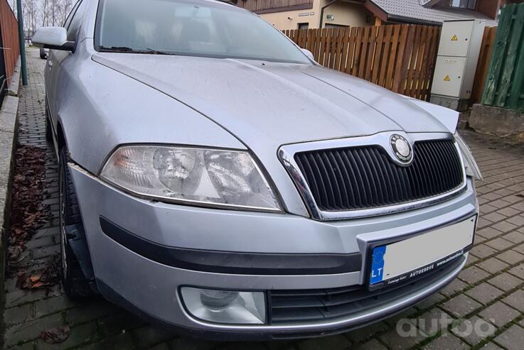 Skoda Octavia 2 generation Combi wagon 5-doors
