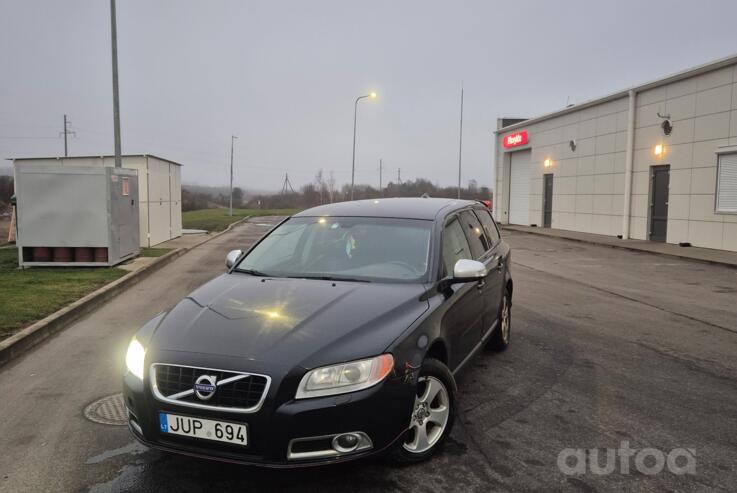 Volvo V70 3 generation wagon