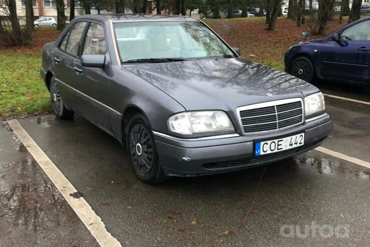 Mercedes-Benz C-Class W202/S202 Sedan