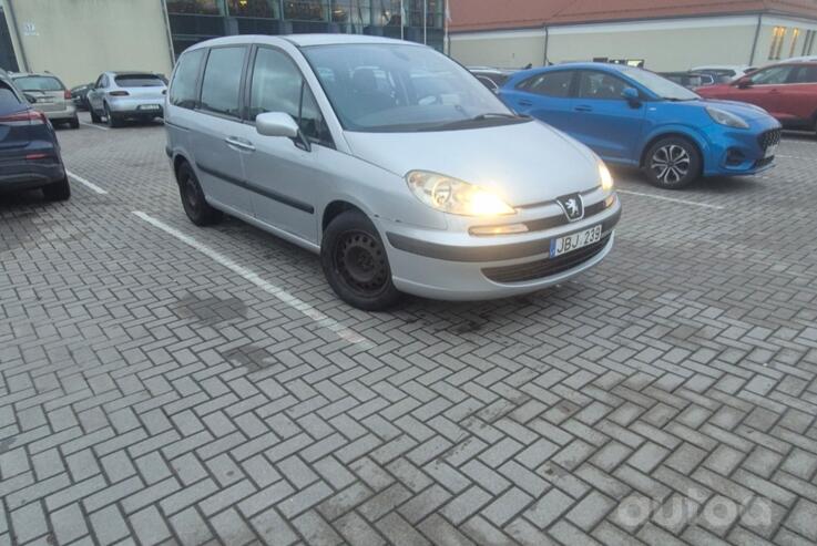 Peugeot 807 1 generation Minivan