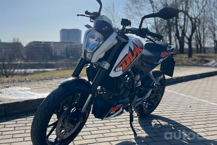 KTM Duke