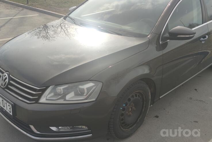 Volkswagen Passat B7 Variant wagon 5-doors