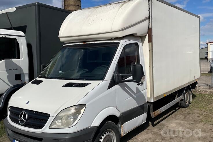 Mercedes-Benz Sprinter Second generation