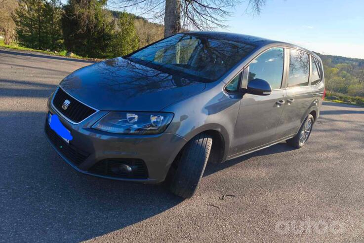 SEAT Alhambra 2 generation Minivan