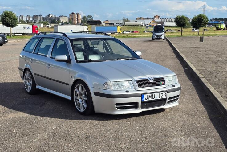 Skoda Octavia RS A4 liftback 