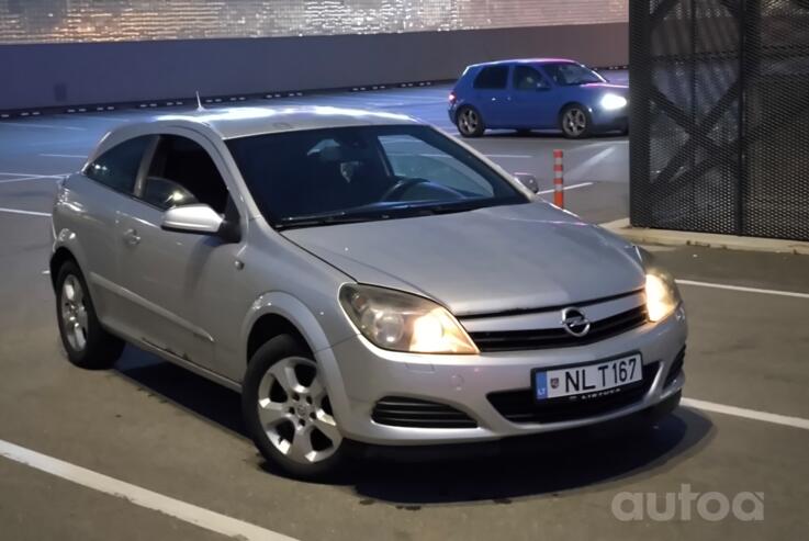 Opel Astra H Hatchback