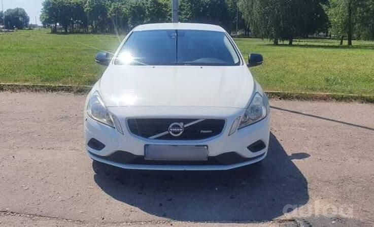 Volvo S60 2 generation Sedan