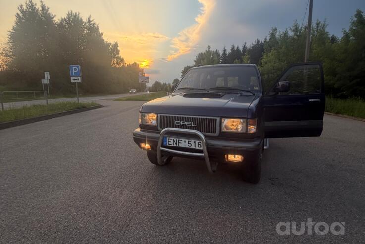 Opel Monterey 1 generation SUV 3-doors