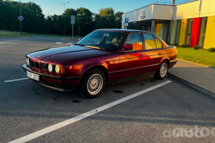 BMW 5 Series E34 Sedan