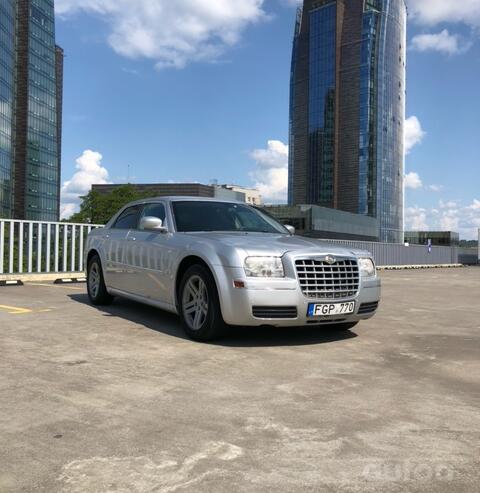 Chrysler 300C 1 generation Sedan 4-doors