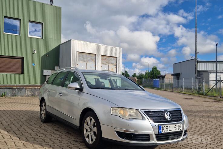 Volkswagen Passat B6 wagon 5-doors