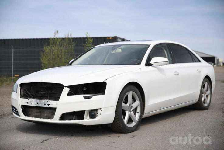 Audi A8 D4/4H Sedan