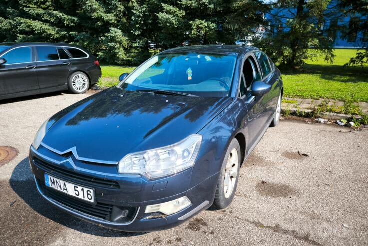 Citroen C5 2 generation Sedan