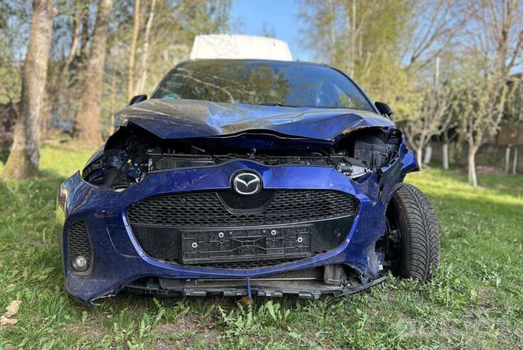 Mazda 2 Hybrid