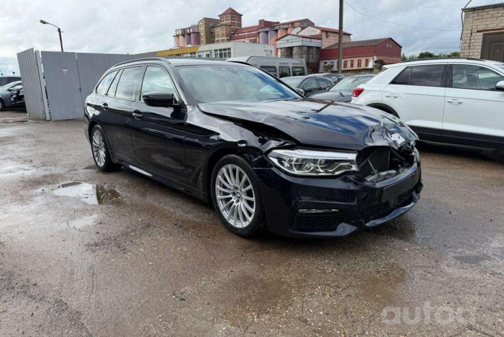 BMW 5 Series G30 Touring wagon