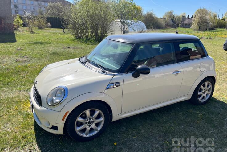 Mini Cooper R56 Hatchback