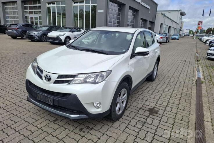 Toyota RAV4 4 generation Crossover