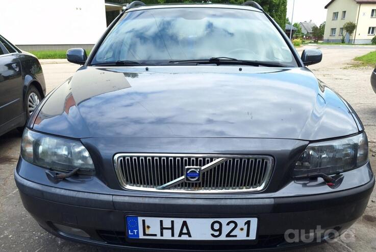 Volvo V70 2003