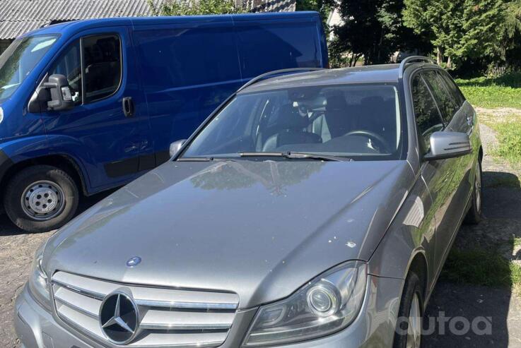 Mercedes-Benz C180 2013