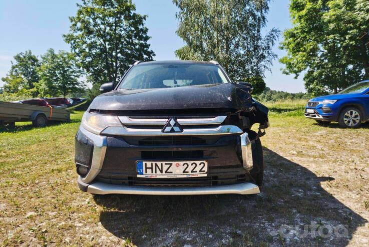 Mitsubishi Outlander 3 generation [3th restyling] Crossover
