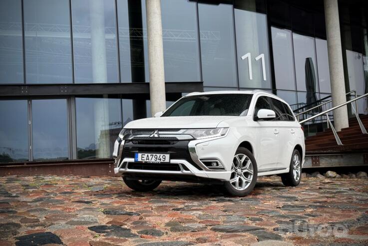 Mitsubishi Outlander 3 generation [3th restyling] Crossover