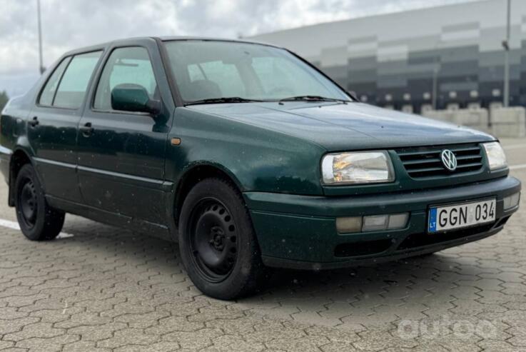 Volkswagen Vento 1 generation Sedan