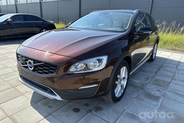 Volvo V60 Cross Country 2 generation wagon