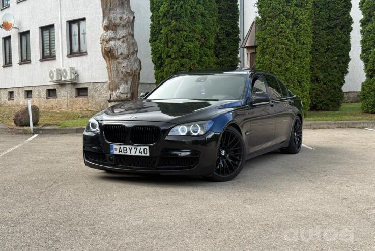 BMW 7 Series F01/F02 Sedan