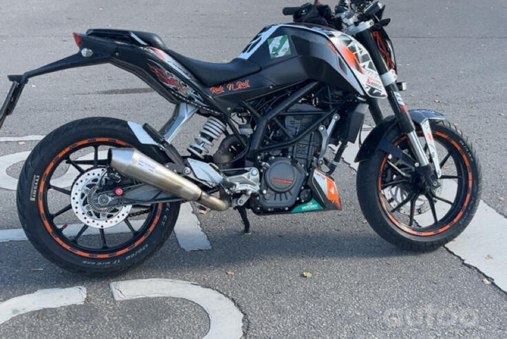 KTM Duke