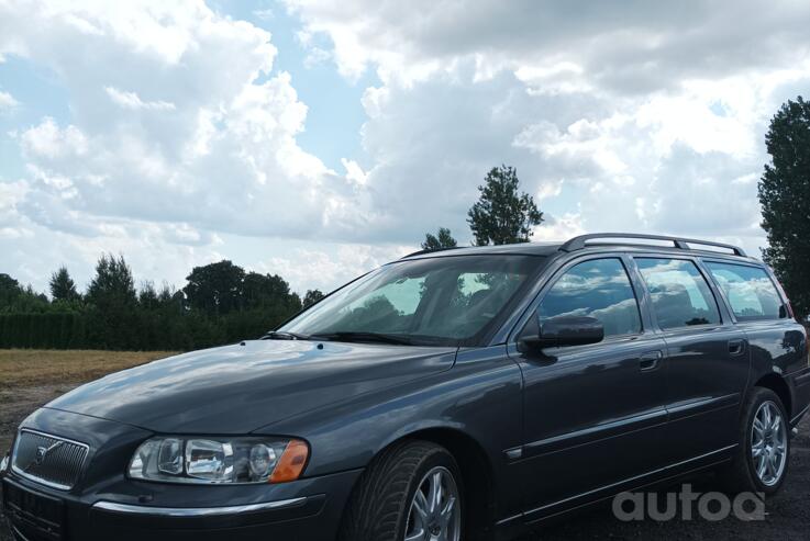 Volvo V70 2 generation [restyling] wagon 5-doors