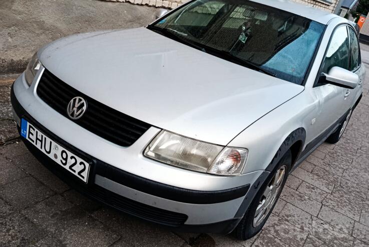 Volkswagen Passat B5 Sedan 4-doors