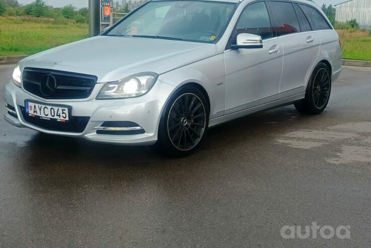 Mercedes-Benz C-Class W204/S204/C204 [restyling] wagon 5-doors