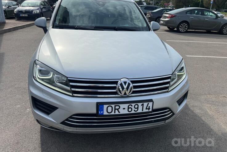 Volkswagen Touareg 2 generation [restyling] Crossover