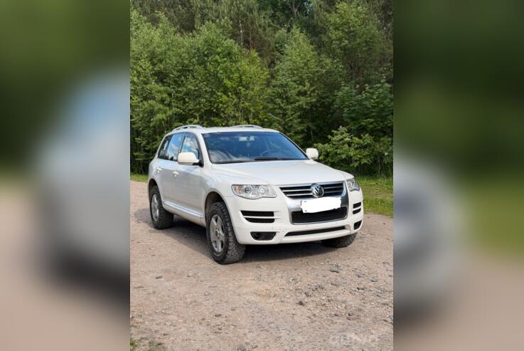 Volkswagen Touareg 1 generation Crossover