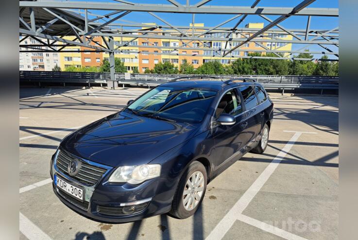 Volkswagen Passat B6 wagon 5-doors