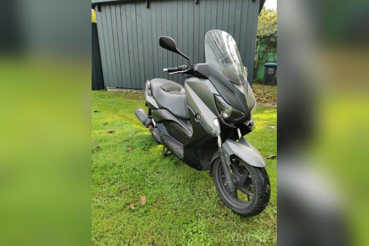 Yamaha X-MAX