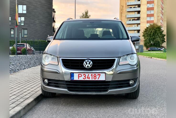 Volkswagen Touran 1 generation [restyling] Minivan 5-doors