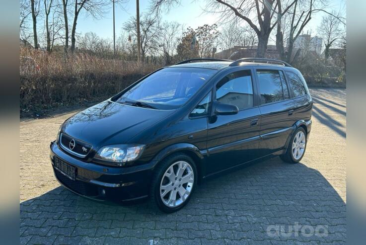 Opel Zafira OPC A [restyling]