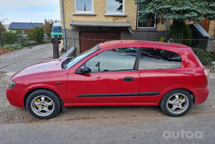 Nissan Almera N16 Hatchback 3-doors